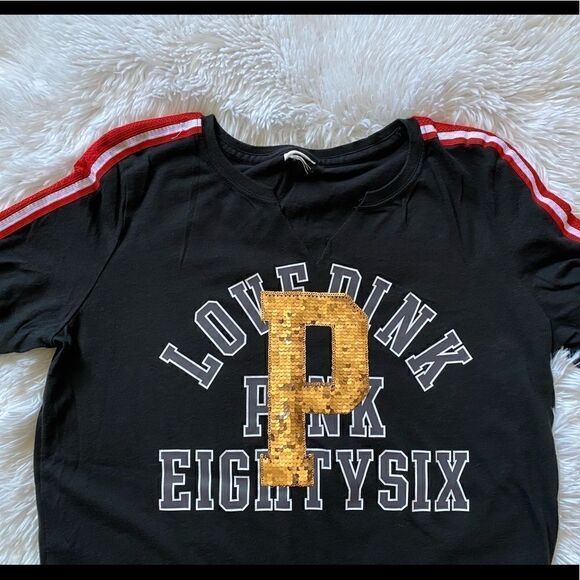 PINK Victoria’s Secret Black Gold Sequin T-shirt No size Tag Fits like Medium - Picture 2 of 4